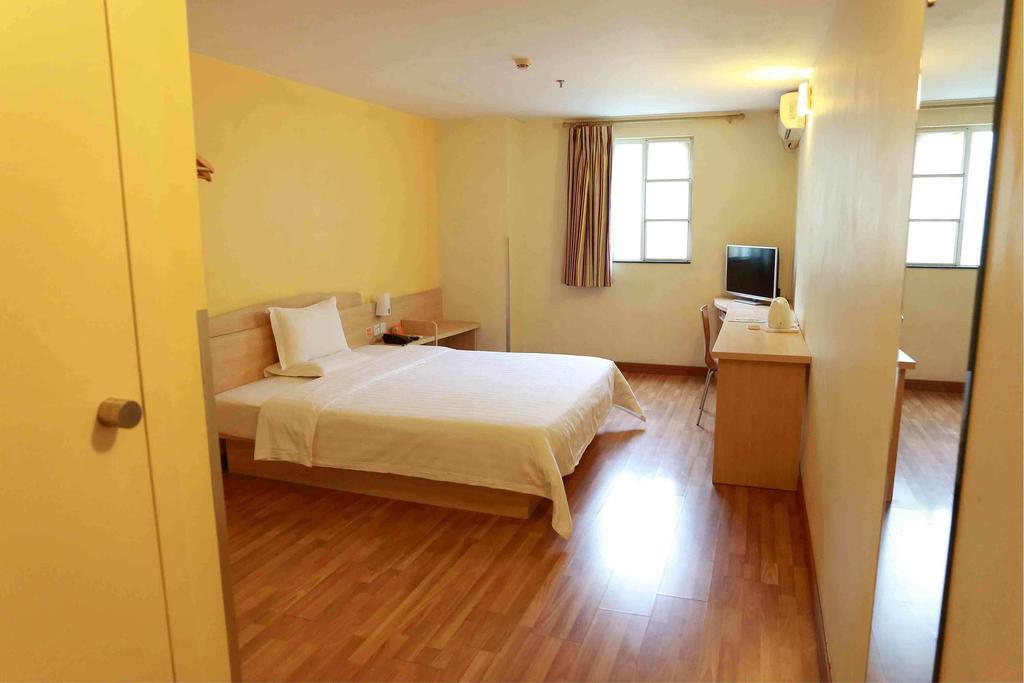 7 Days Inn Meizhou Jiangnan Kedu Commercial Plaza Szoba fotó